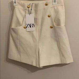 Beige/ off white Bermuda Zara shorts